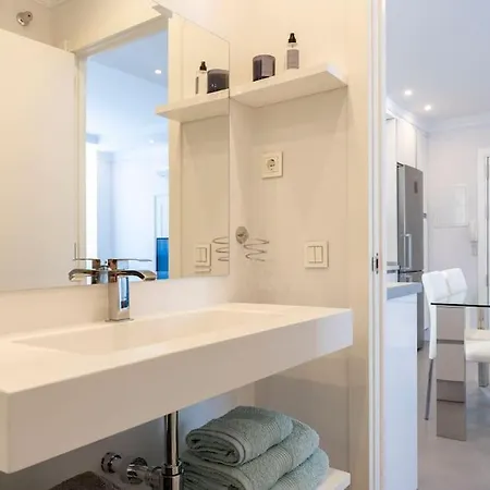 Lux Frontline Fuengirola