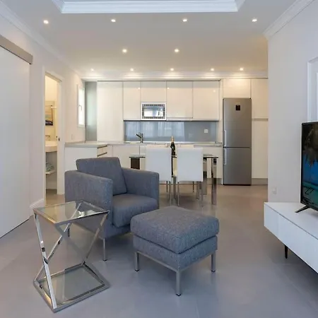 Lux Frontline * Fuengirola